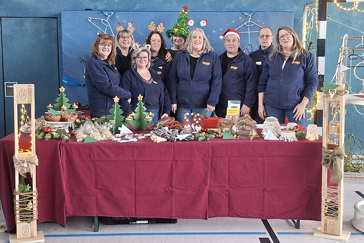 Wichtel auf dem Weihnachtsmarkt