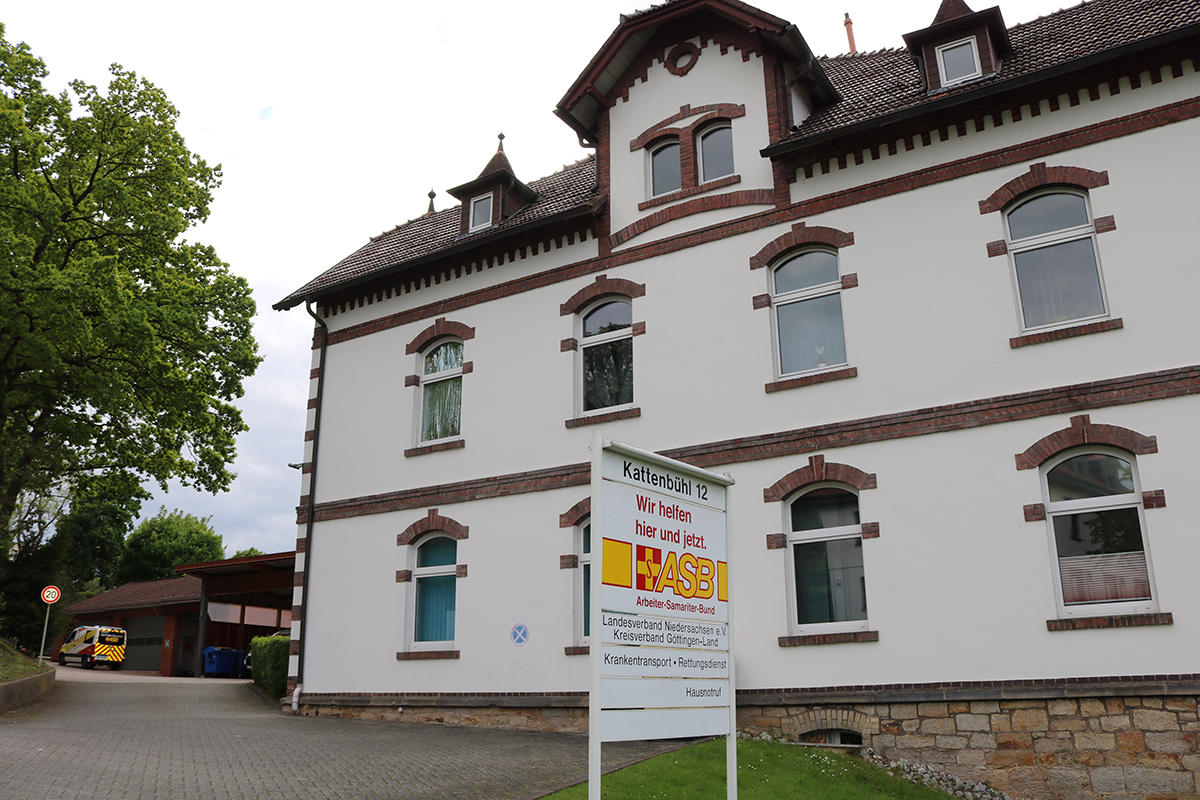 Verwaltungssitz: Das Gebäude des ASB-Kreisverband Göttingen-Land in Hann. Mpünden am Kattenbühl 12.